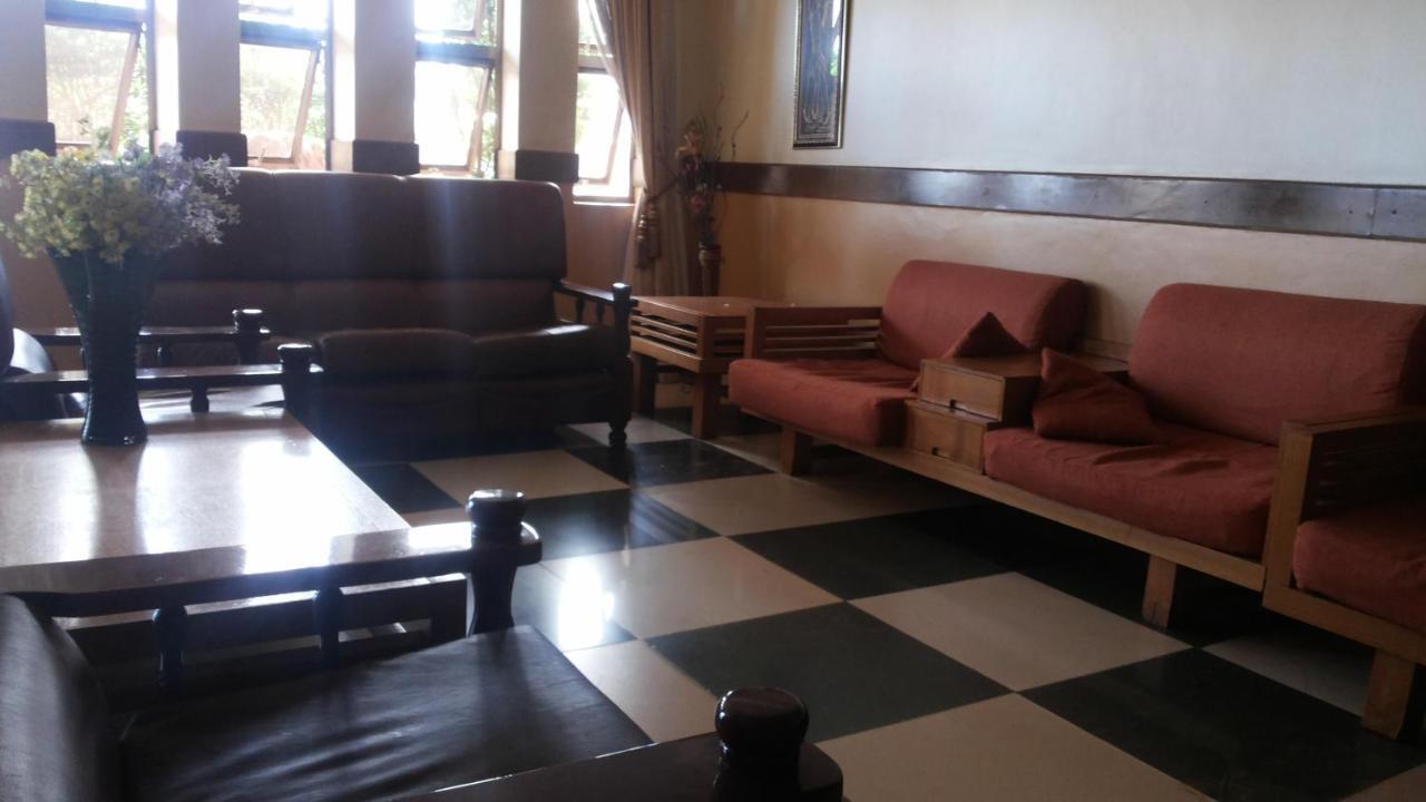 Palema Crown Hotel Gulu Екстериор снимка