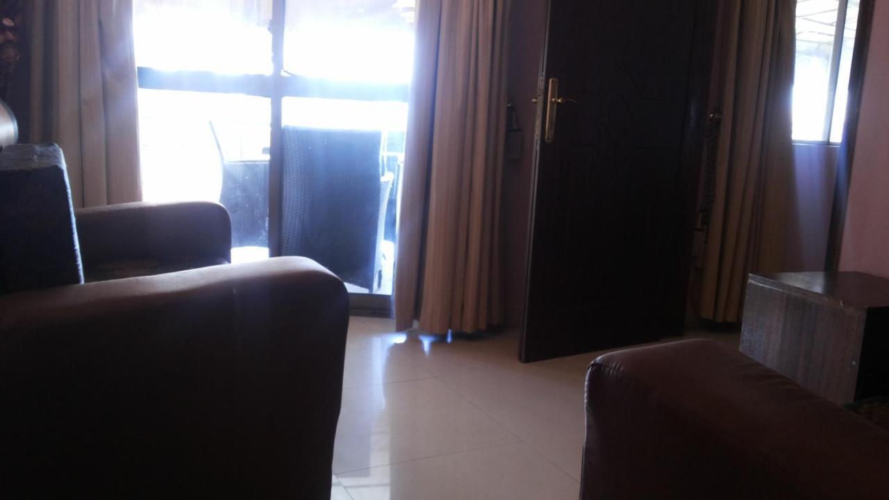 Palema Crown Hotel Gulu Екстериор снимка