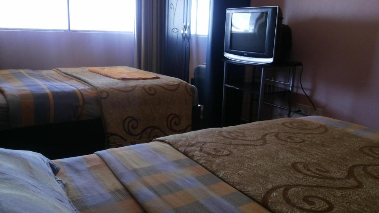 Palema Crown Hotel Gulu Екстериор снимка