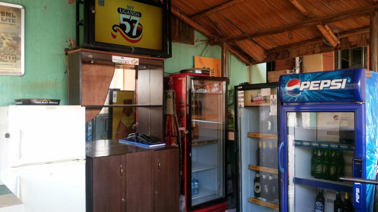 Palema Crown Hotel Gulu Екстериор снимка